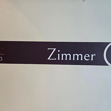 Pension Gp3, Zimmer Mit Kochnische Und Duschbad Vor Den Toren Berlins Dallgow-Doeberitz Kültér fotó